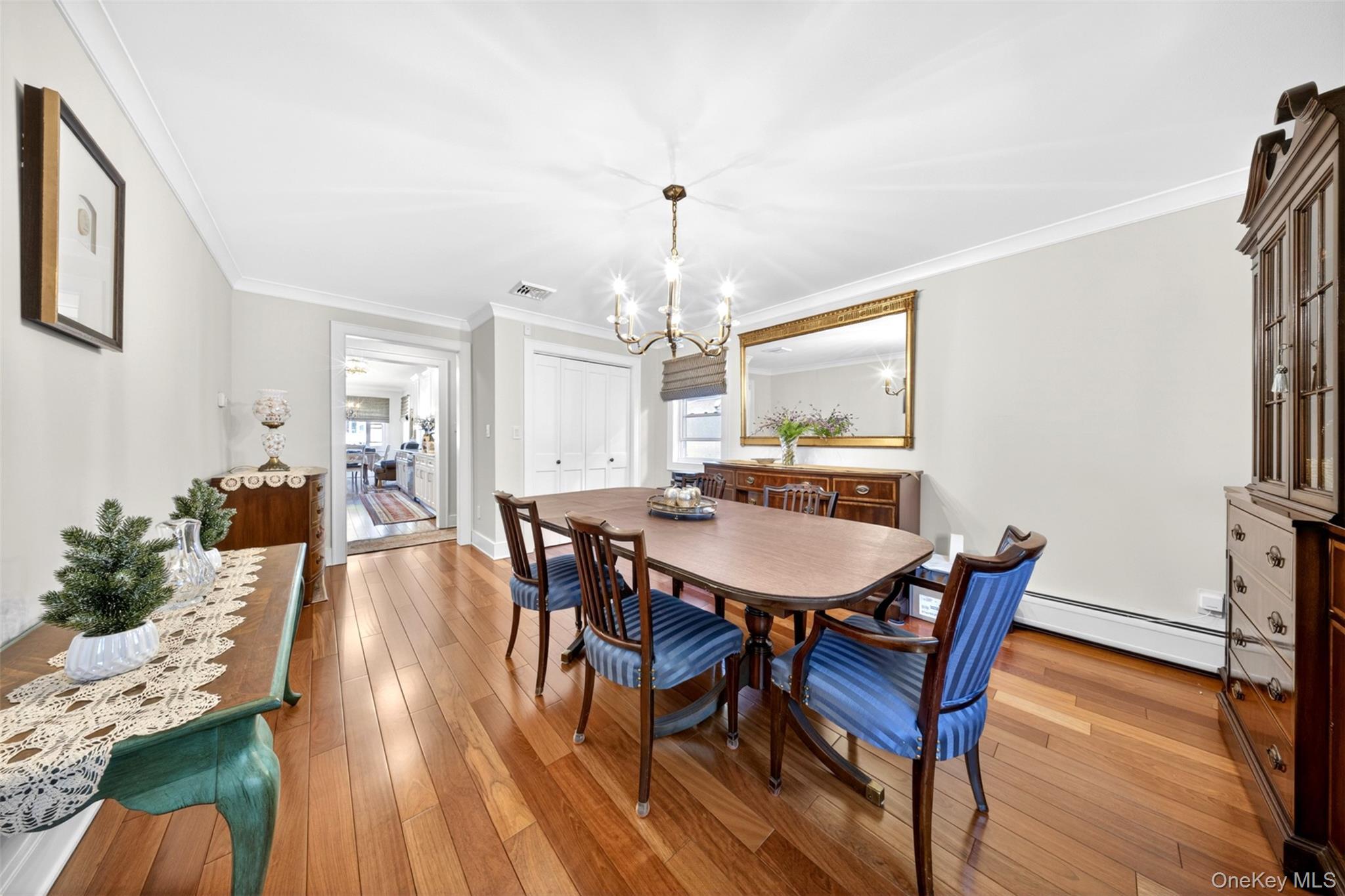 Single Family Bayside Avenue Queens, NY 11354, MLS-1012654-16
