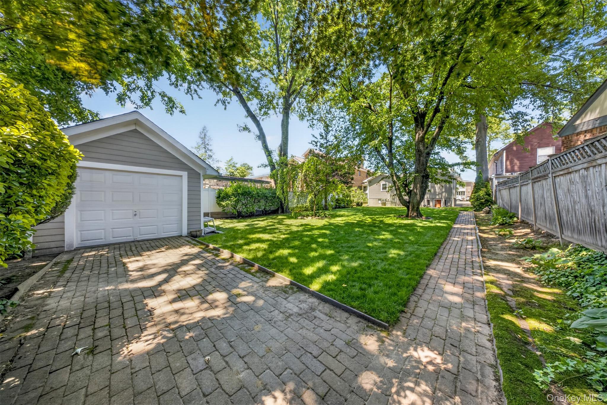Single Family Bayside Avenue Queens, NY 11354, MLS-1012654-30