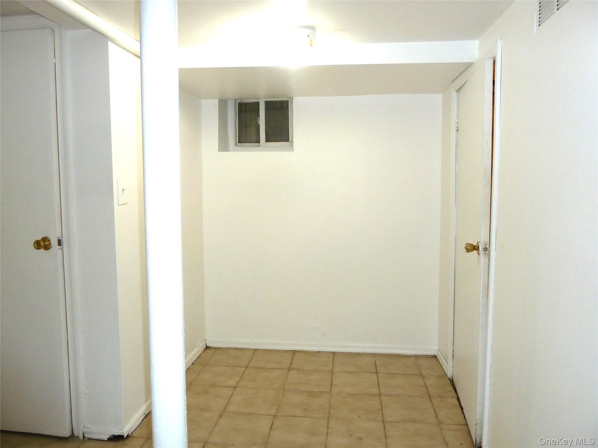 Single Family Far Rockaway Boulevard Queens, NY 11691, MLS-1012665-15