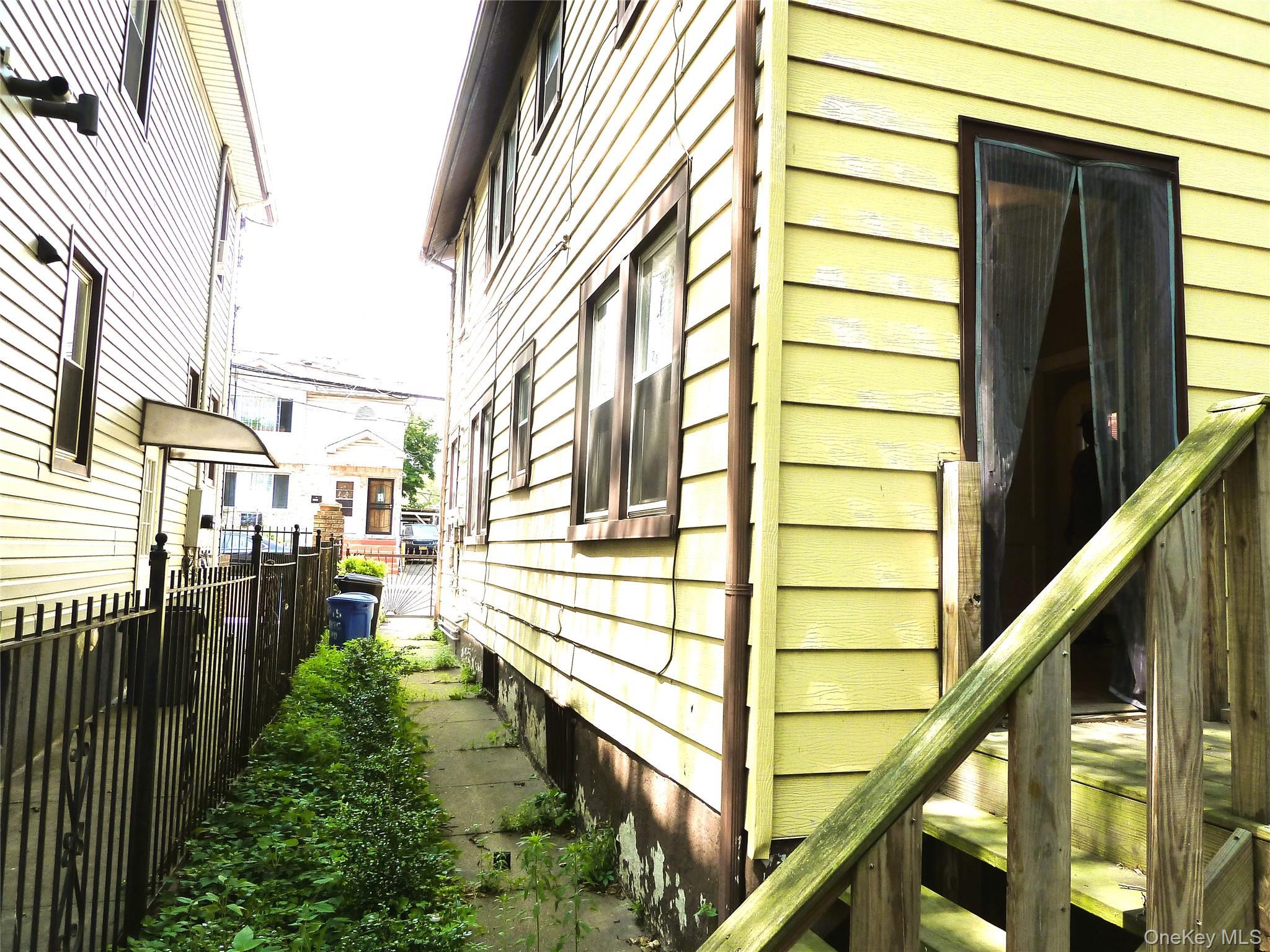Single Family Far Rockaway Boulevard Queens, NY 11691, MLS-1012665-3