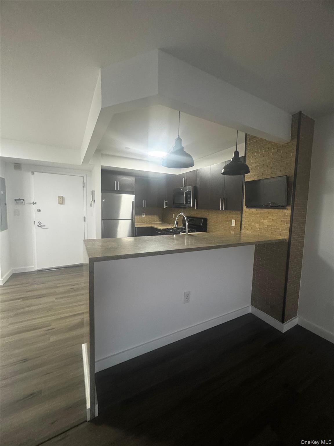 Apartment Outlook Bronx, NY 10465, MLS-1012670-3