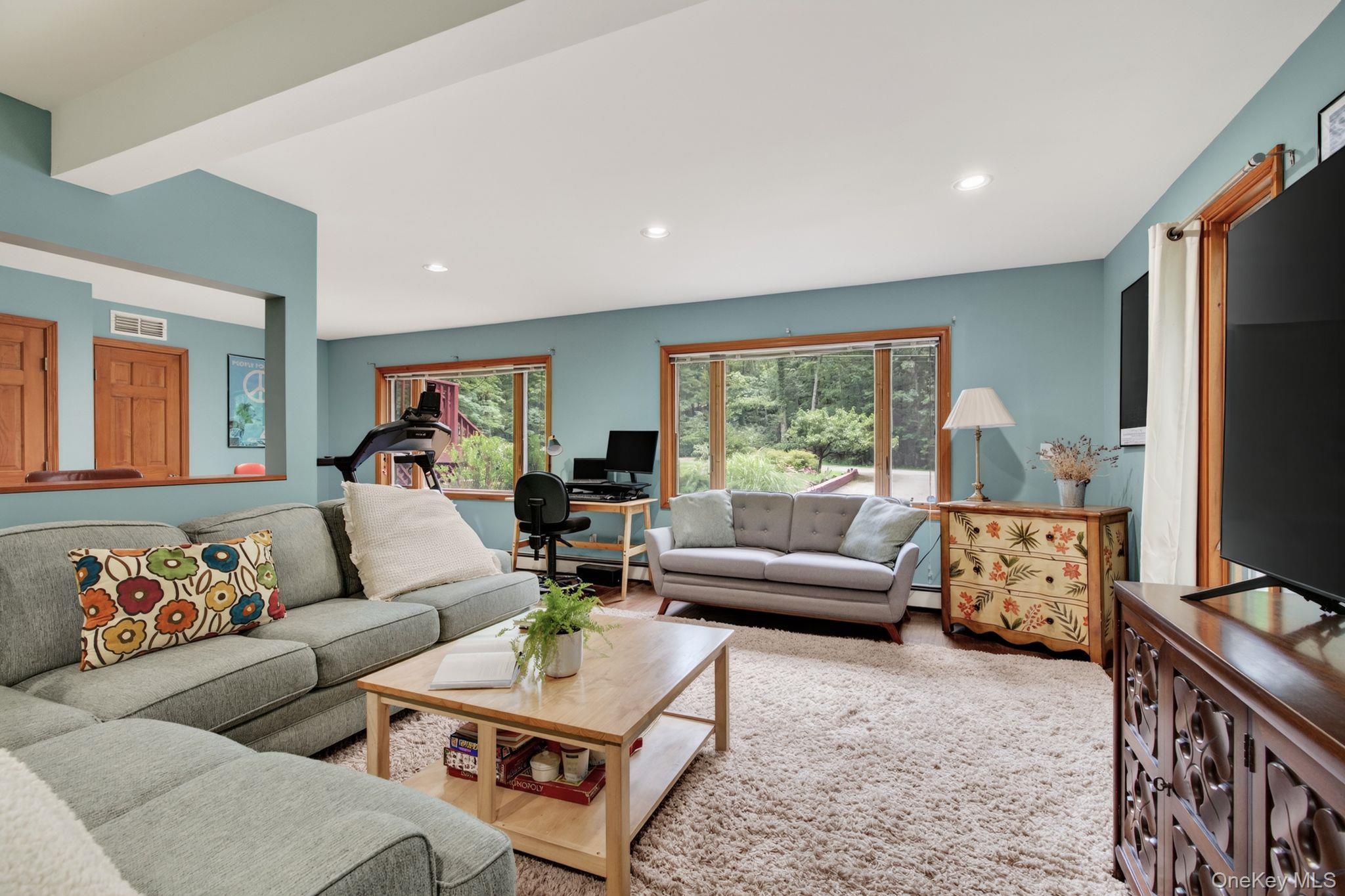 Single Family Mary Lou Lane Ulster County, NY 12481, MLS-1012706-13