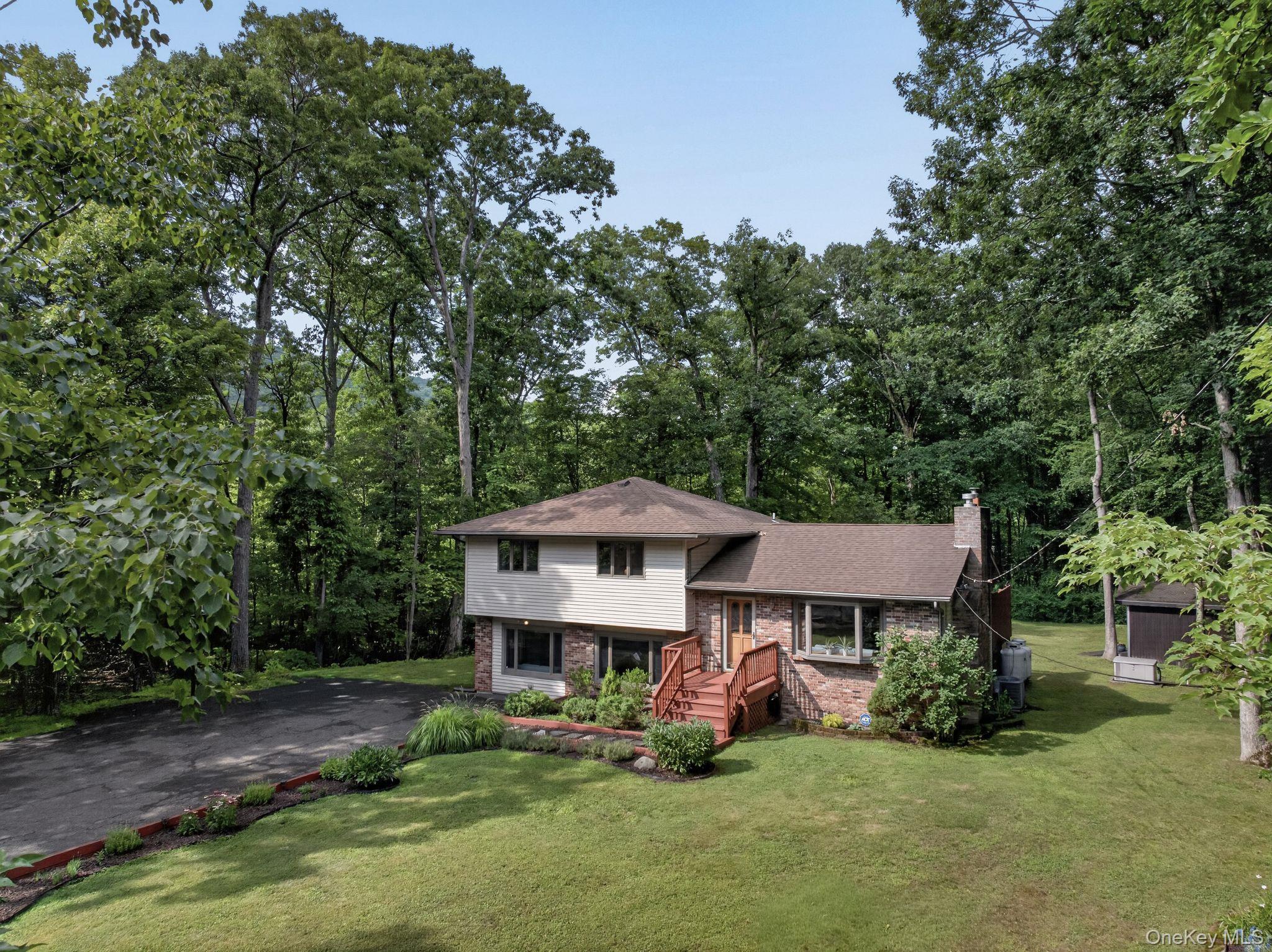 Single Family Mary Lou Lane Ulster County, NY 12481, MLS-1012706-2