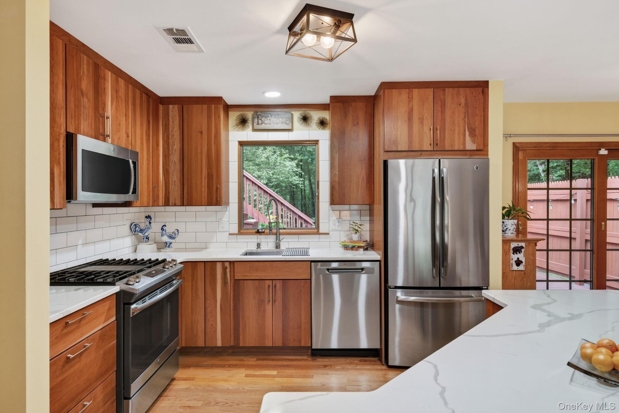 Single Family Mary Lou Lane Ulster County, NY 12481, MLS-1012706-5