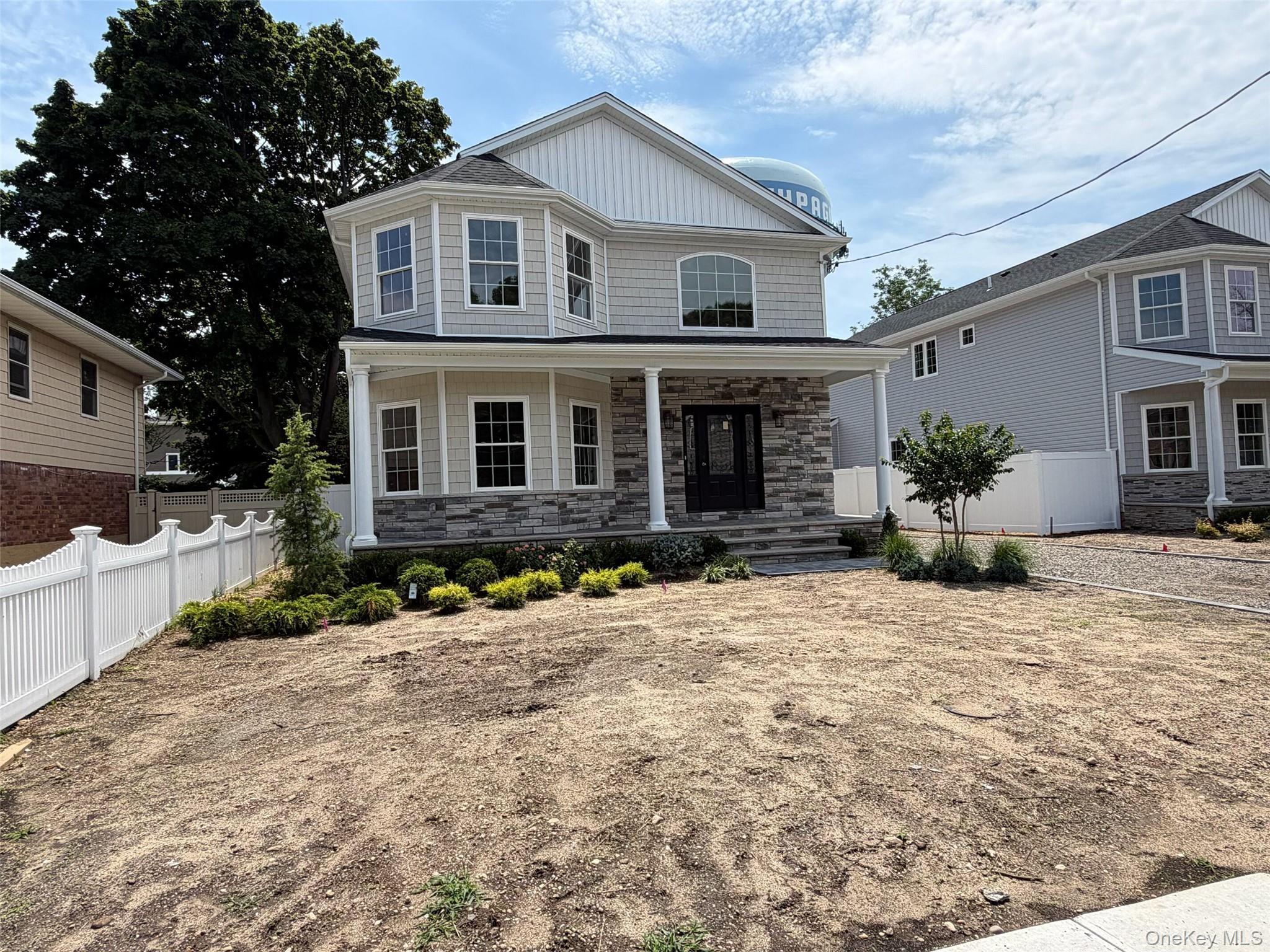 Single Family Spruce Avenue Nassau County, NY 11714, MLS-1012772-17