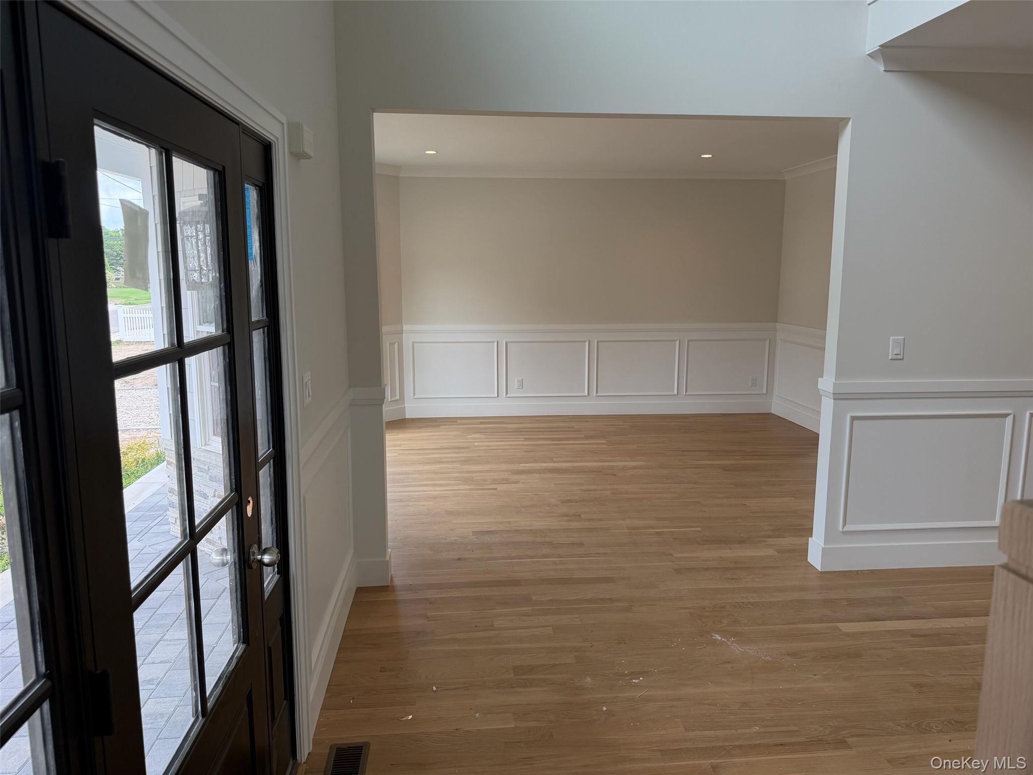 Single Family Spruce Avenue Nassau County, NY 11714, MLS-1012777-12
