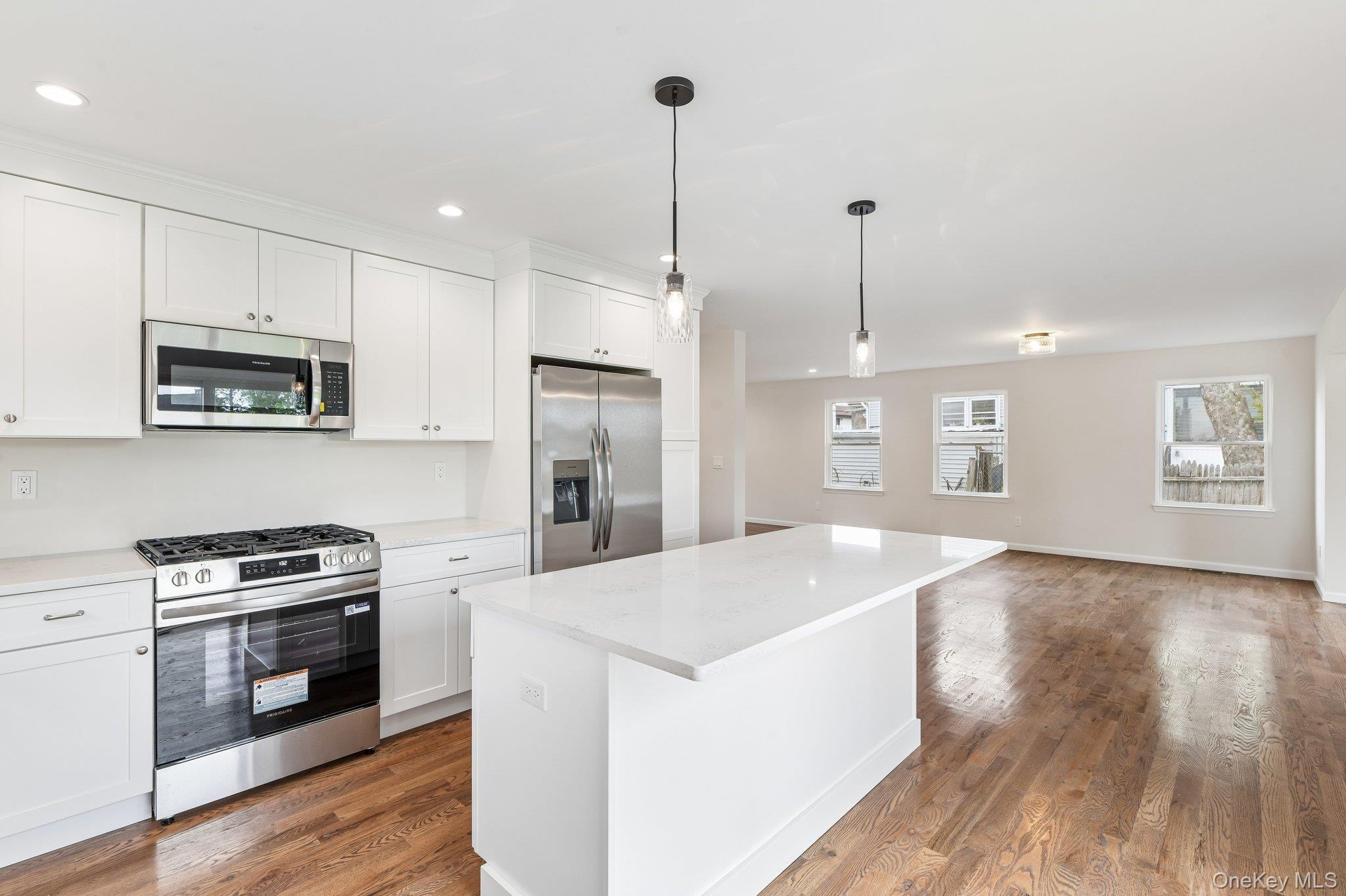 Single Family Scudder Avenue  Suffolk County, NY 11726, MLS-1012878-14