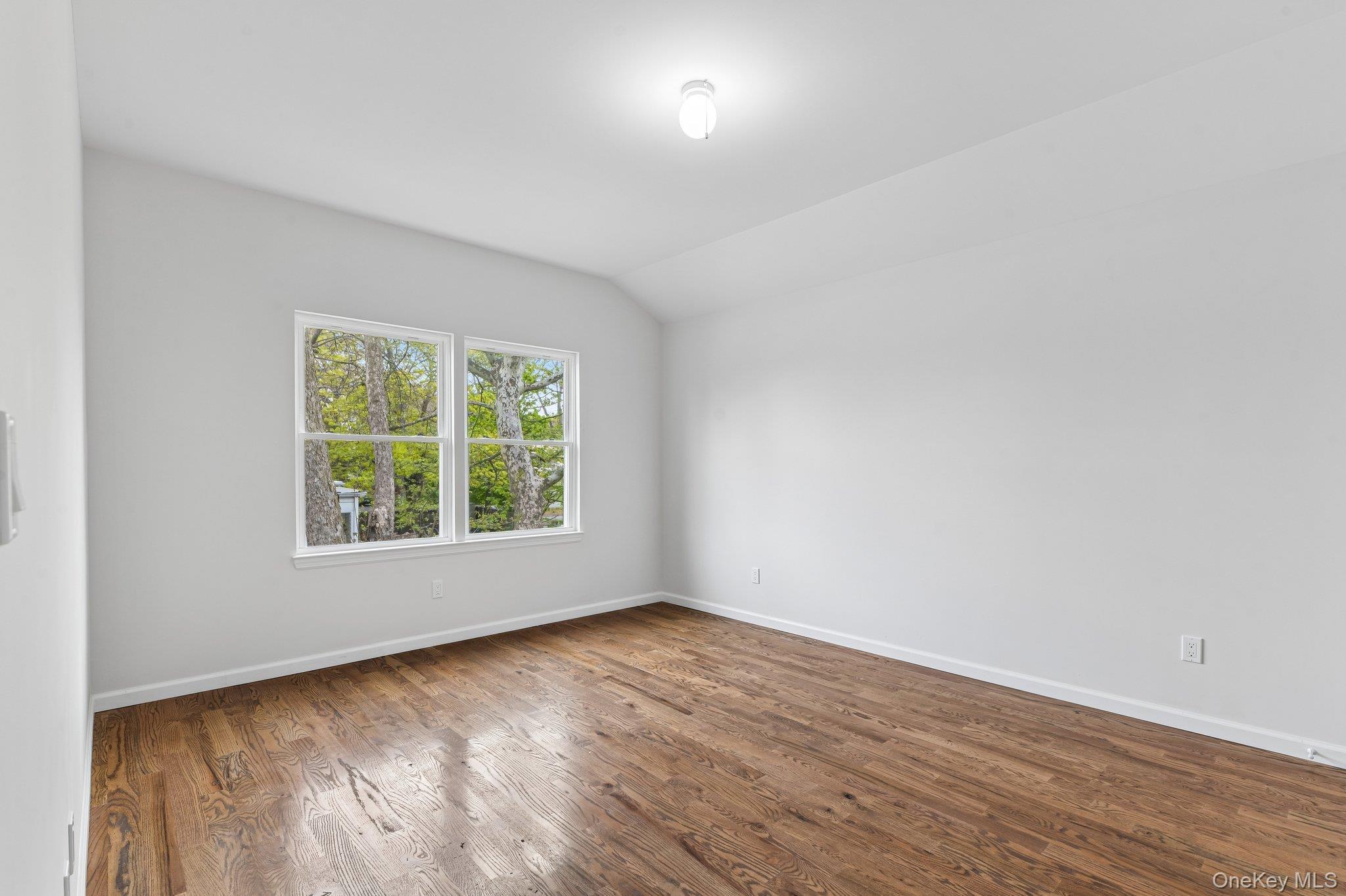 Single Family Scudder Avenue  Suffolk County, NY 11726, MLS-1012878-21