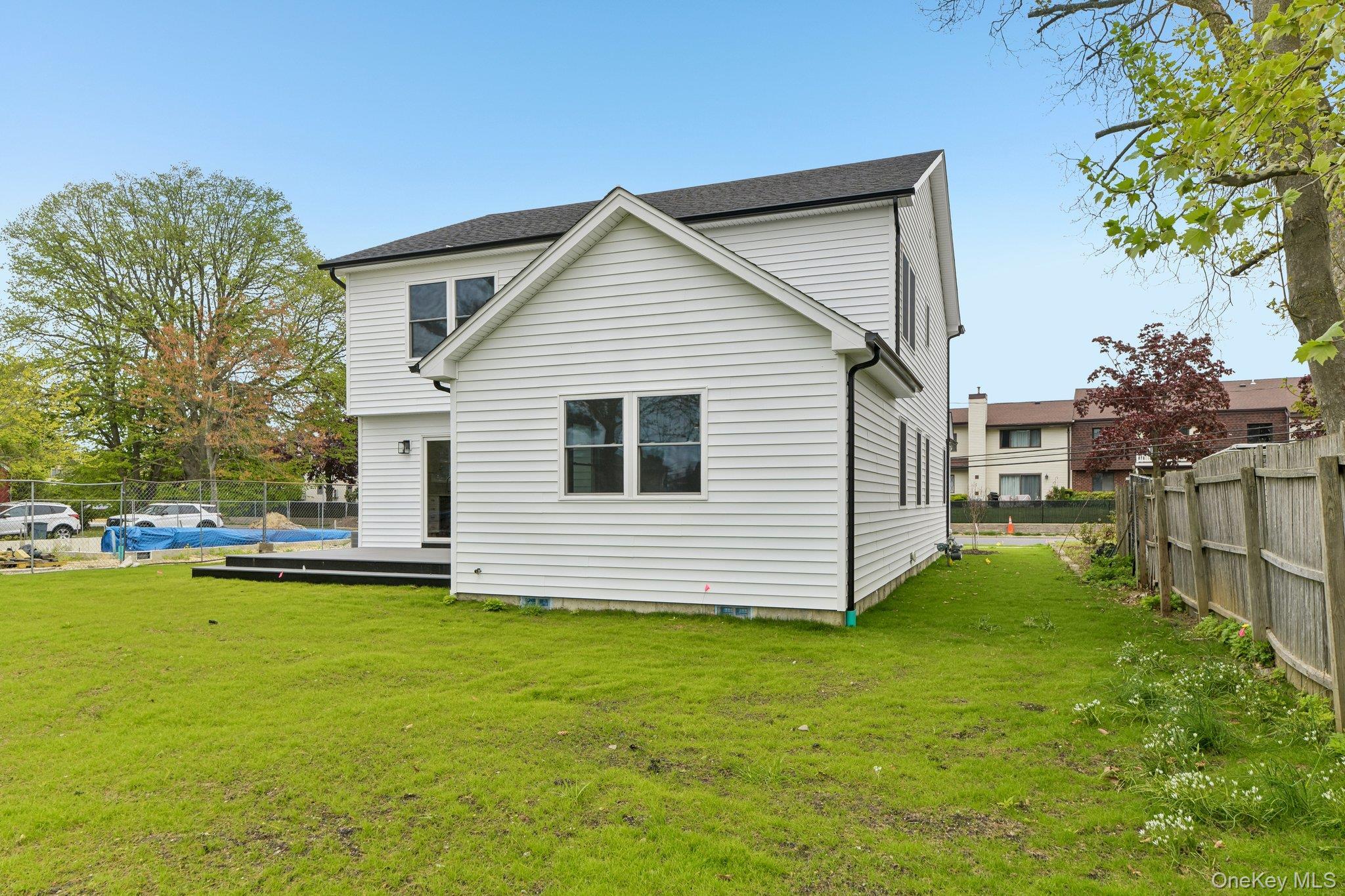 Single Family Scudder Avenue  Suffolk County, NY 11726, MLS-1012878-30