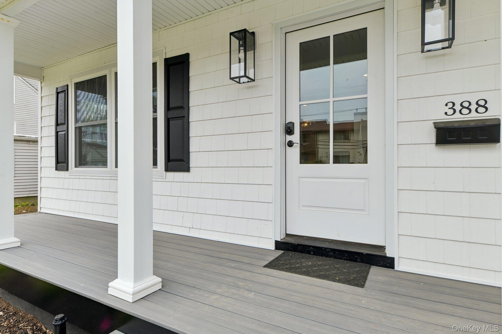 Single Family Scudder Avenue  Suffolk County, NY 11726, MLS-1012878-4