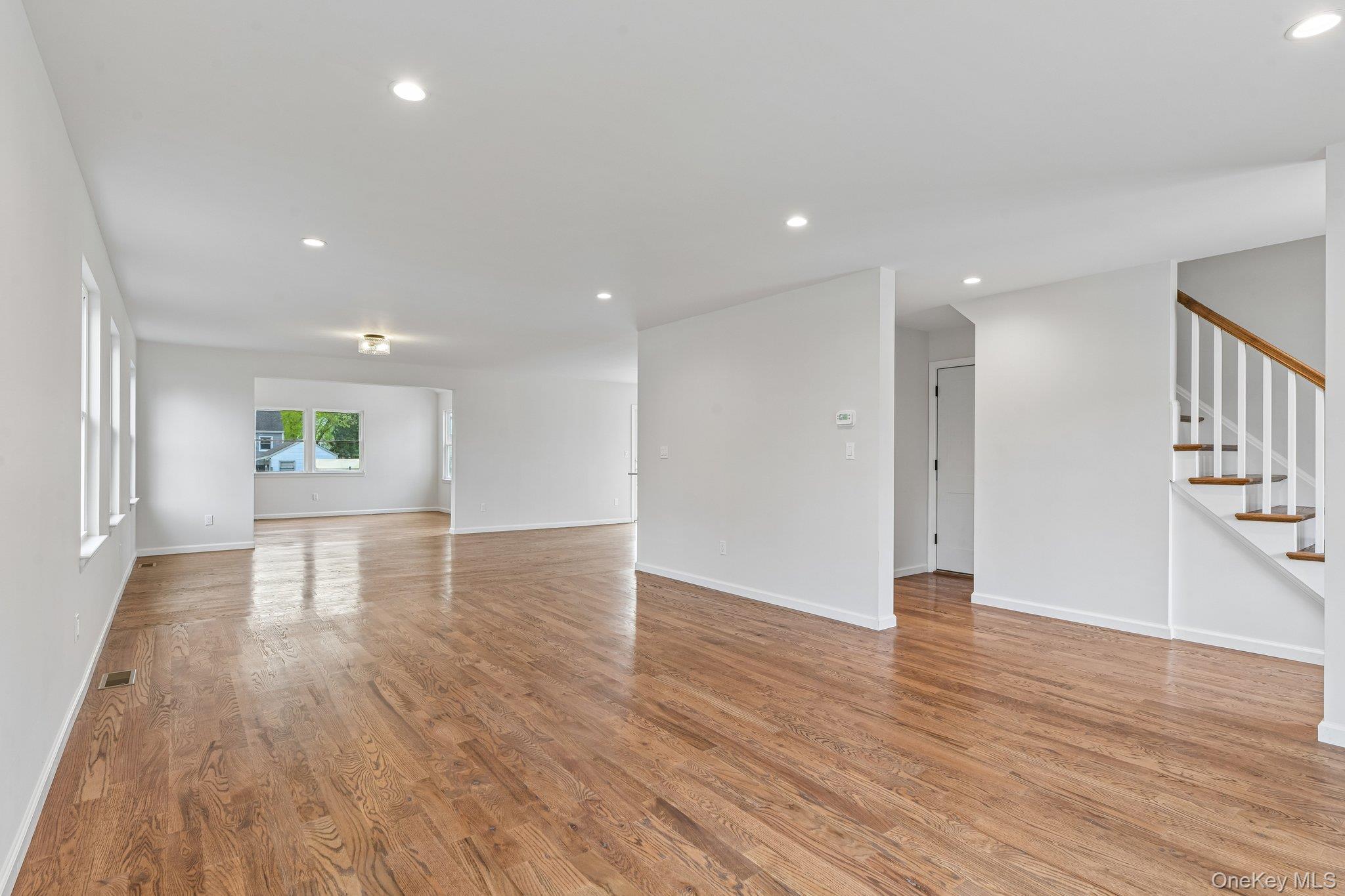 Single Family Scudder Avenue  Suffolk County, NY 11726, MLS-1012878-6