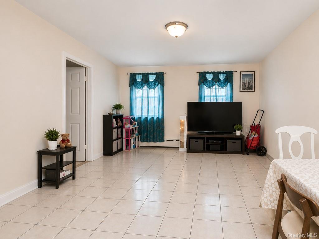 Single Family White Plains Road  Bronx, NY 10470, MLS-1012921-12