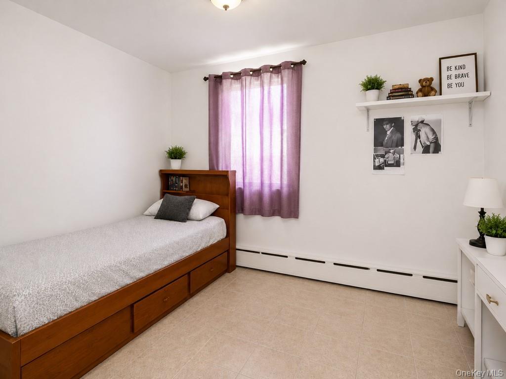 Single Family White Plains Road  Bronx, NY 10470, MLS-1012921-15