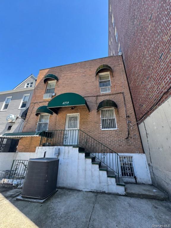 Single Family White Plains Road  Bronx, NY 10470, MLS-1012921-17