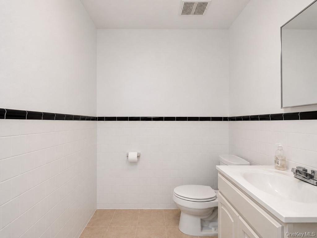 Single Family White Plains Road  Bronx, NY 10470, MLS-1012921-18