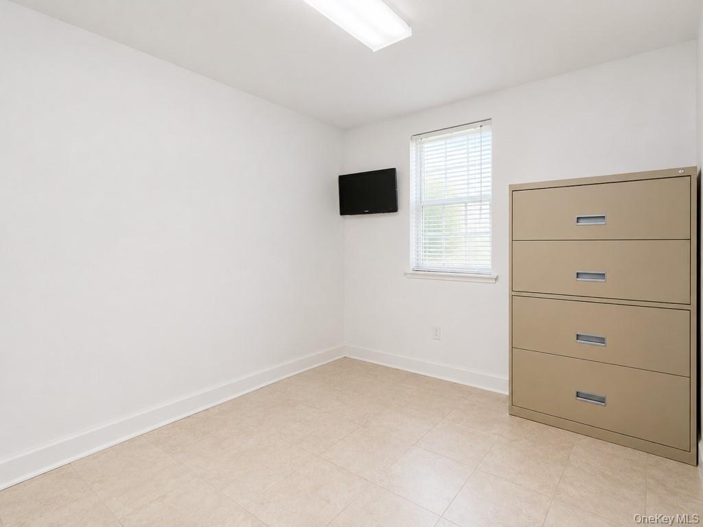 Single Family White Plains Road  Bronx, NY 10470, MLS-1012921-7