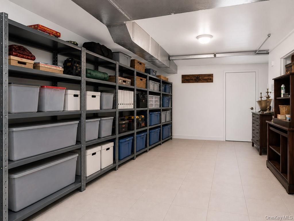 Single Family White Plains Road  Bronx, NY 10470, MLS-1012921-9