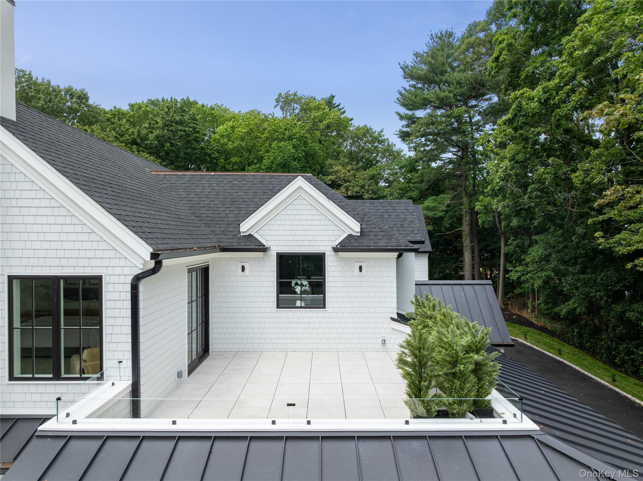 Single Family Dogwood Avenue  Nassau County, NY 11576, MLS-1012961-26