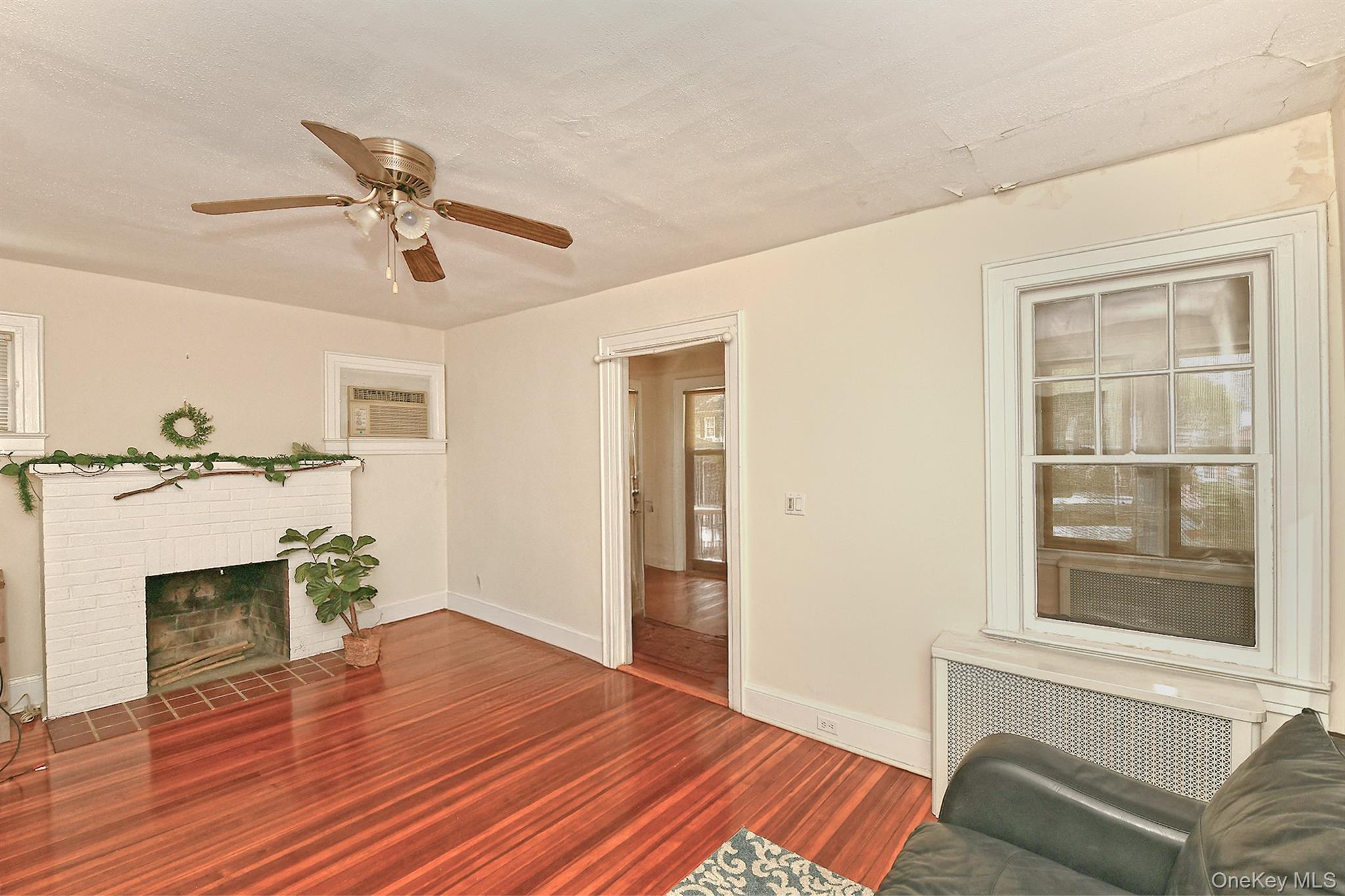 Single Family Bellmore Street Nassau County, NY 11001, MLS-1012963-8