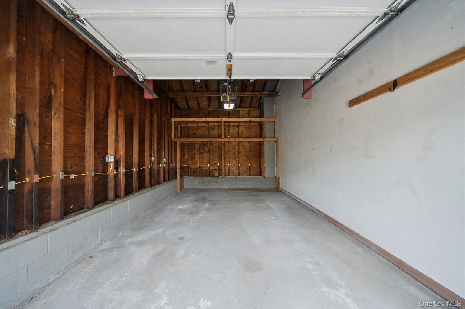 Single Family Highland Avenue Suffolk County, NY 11772, MLS-1012978-26