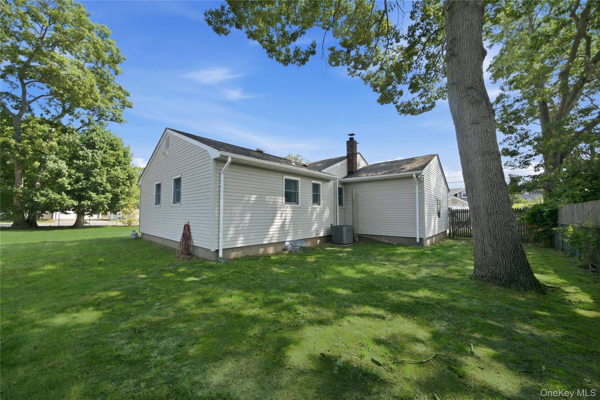 Single Family Highland Avenue Suffolk County, NY 11772, MLS-1012978-31