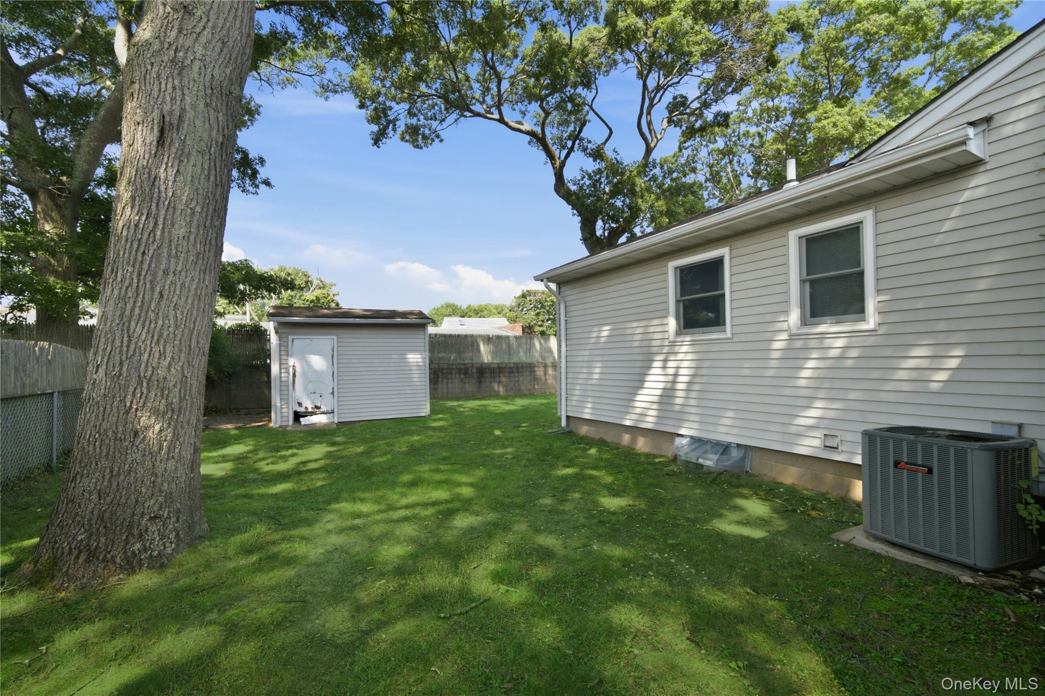 Single Family Highland Avenue Suffolk County, NY 11772, MLS-1012978-32