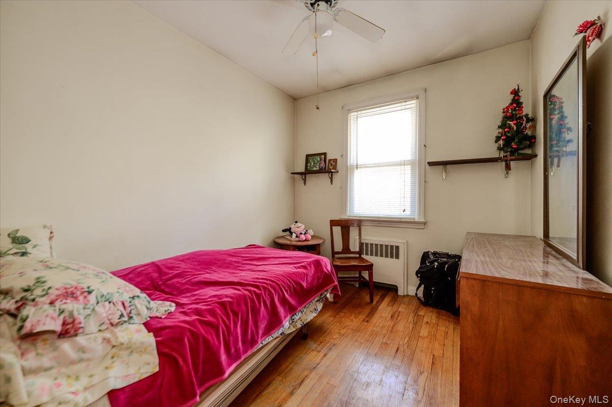 Single Family Lafayette Bronx, NY 10465, MLS-1012986-10