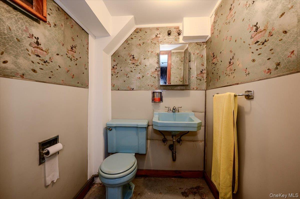 Single Family Lafayette Bronx, NY 10465, MLS-1012986-12