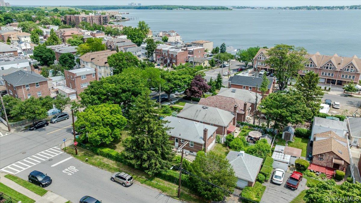Single Family Lafayette Bronx, NY 10465, MLS-1012986-27