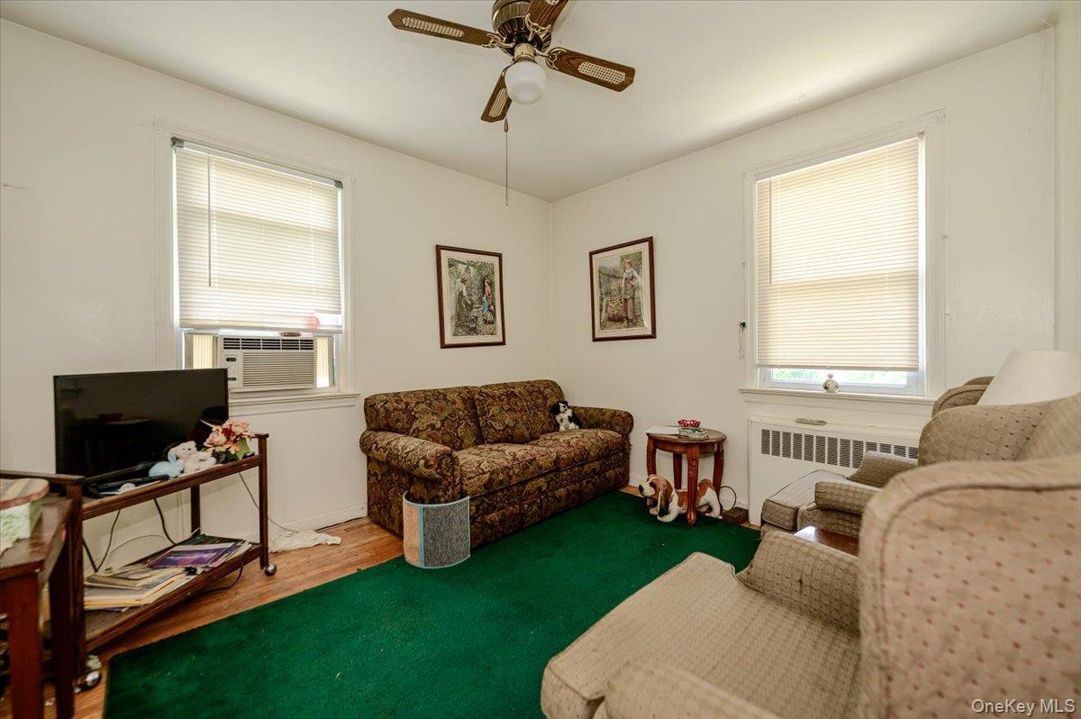 Single Family Lafayette Bronx, NY 10465, MLS-1012986-9