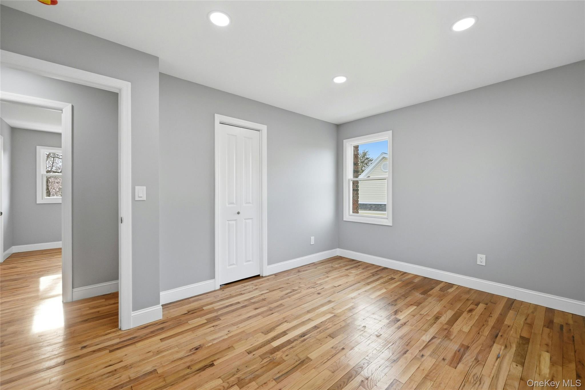 Single Family Curlin Lane Suffolk County, NY 11780, MLS-1013005-20