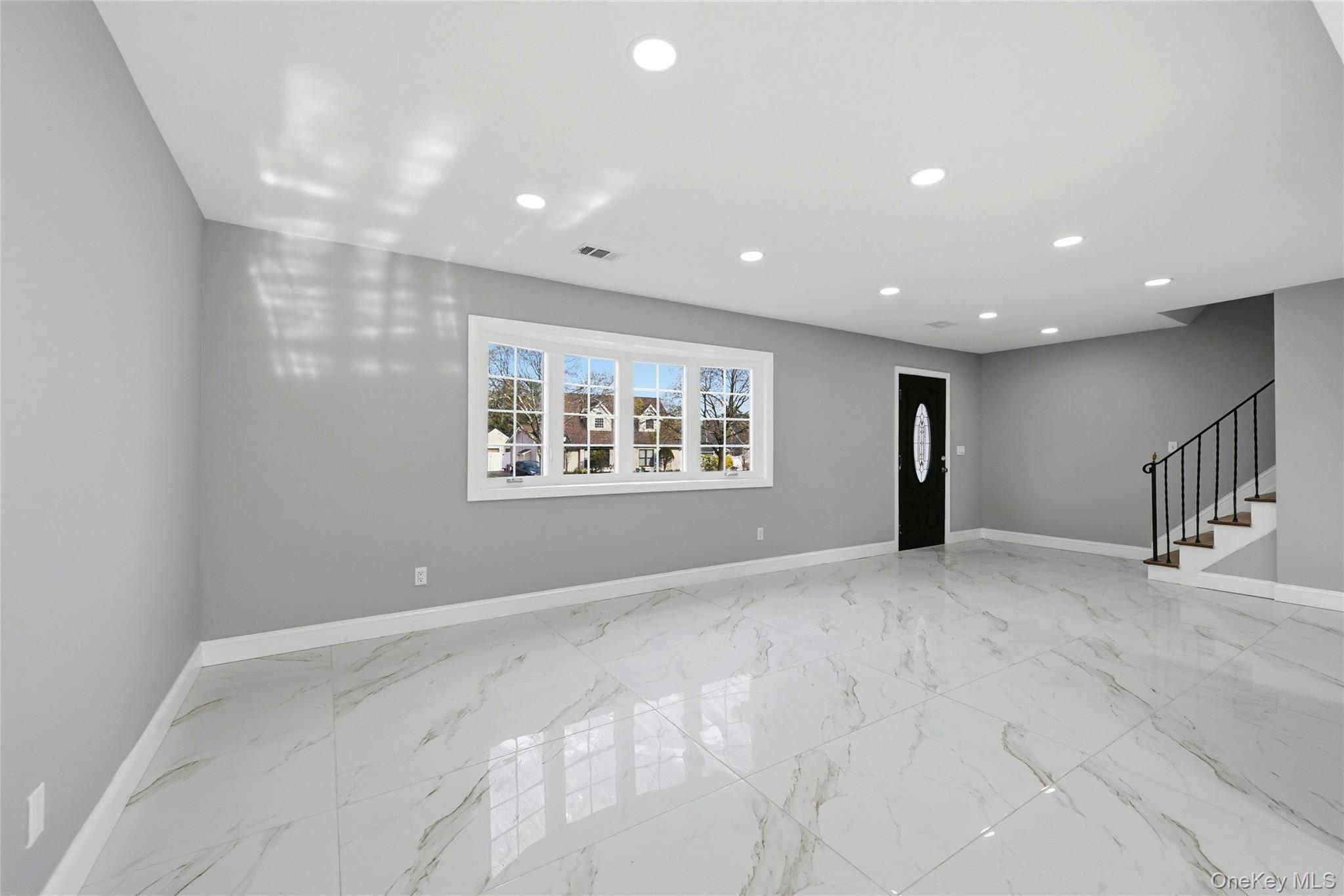 Single Family Curlin Lane Suffolk County, NY 11780, MLS-1013005-4