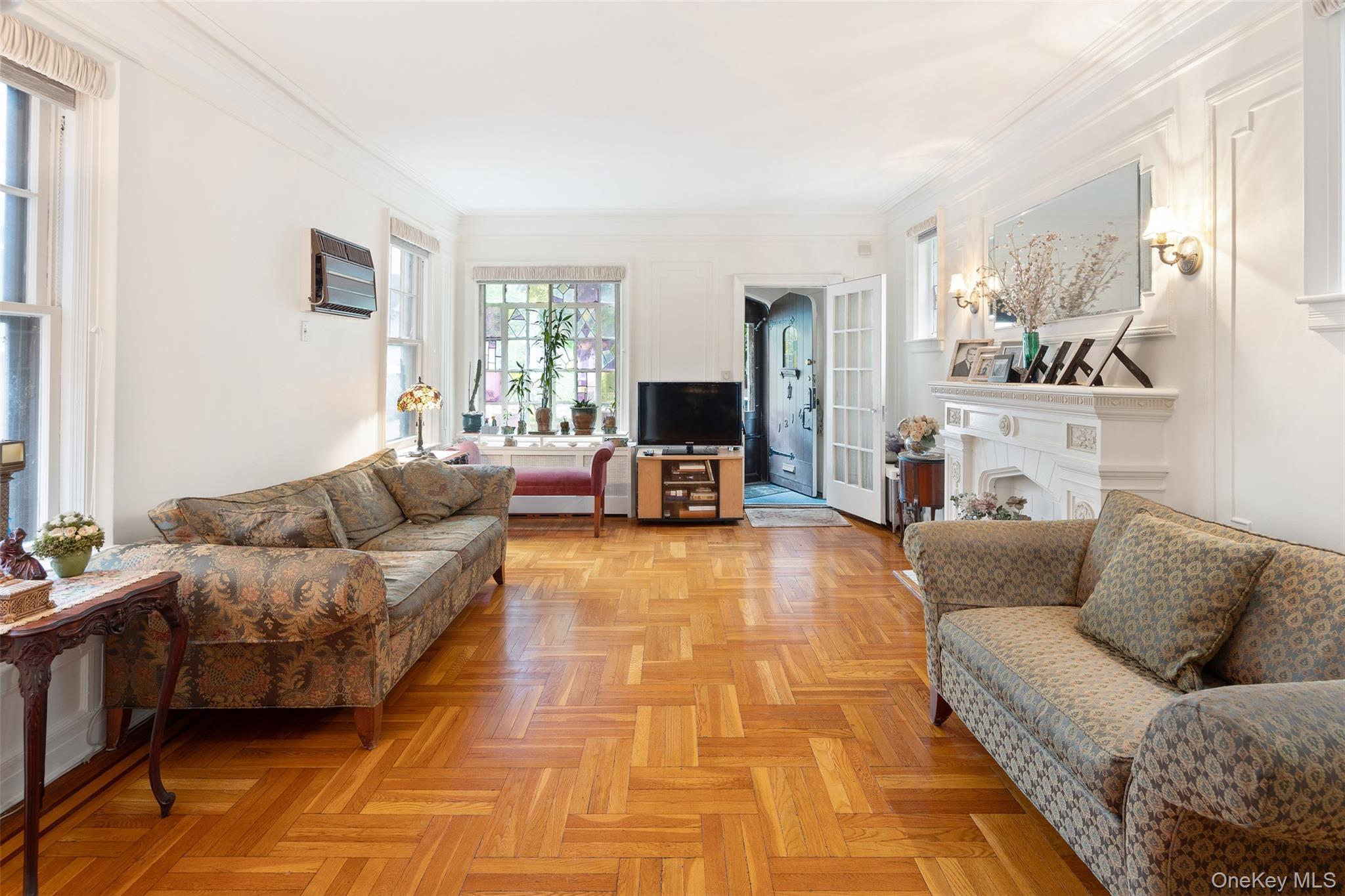 Single Family 28th Brooklyn, NY 11210, MLS-1013046-3