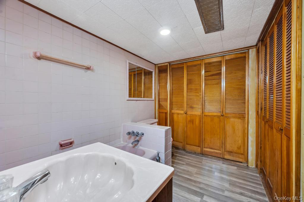 Single Family 169th Street Queens, NY 11434, MLS-1013059-27