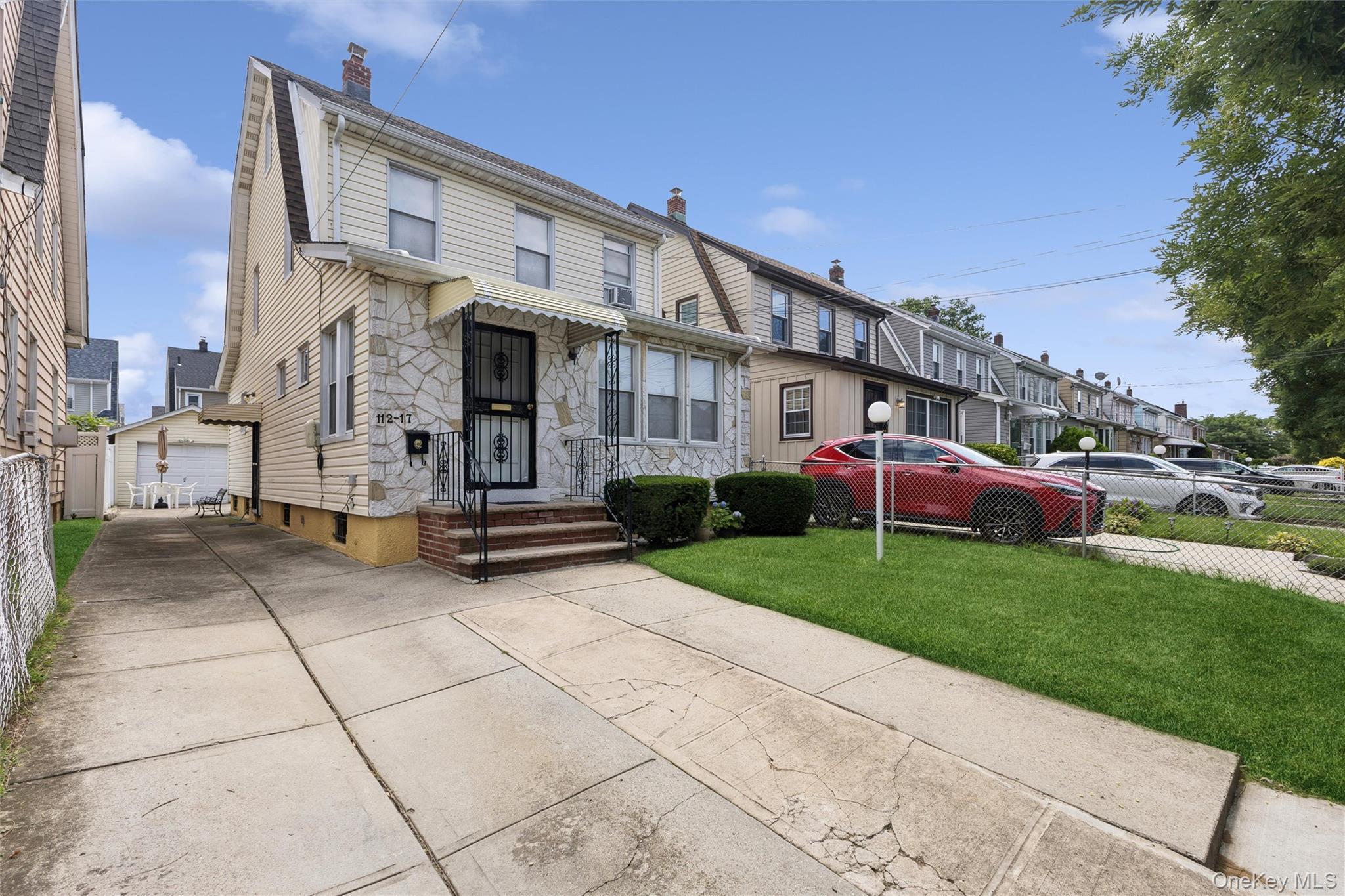 Single Family 201st Street  Queens, NY 11412, MLS-1013084-17