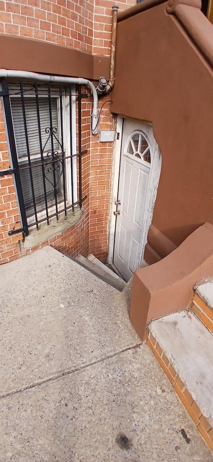 Single Family Hemlock  Brooklyn, NY 11208, MLS-1013085-2