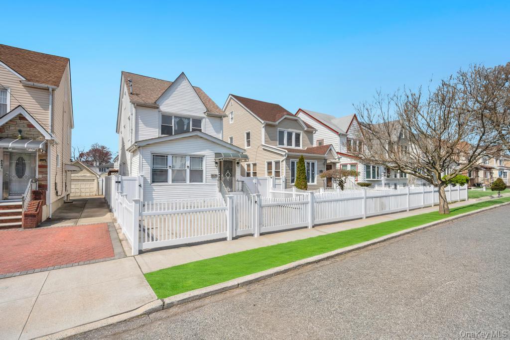 Single Family 232nd Queens, NY 11427, MLS-1013127-2