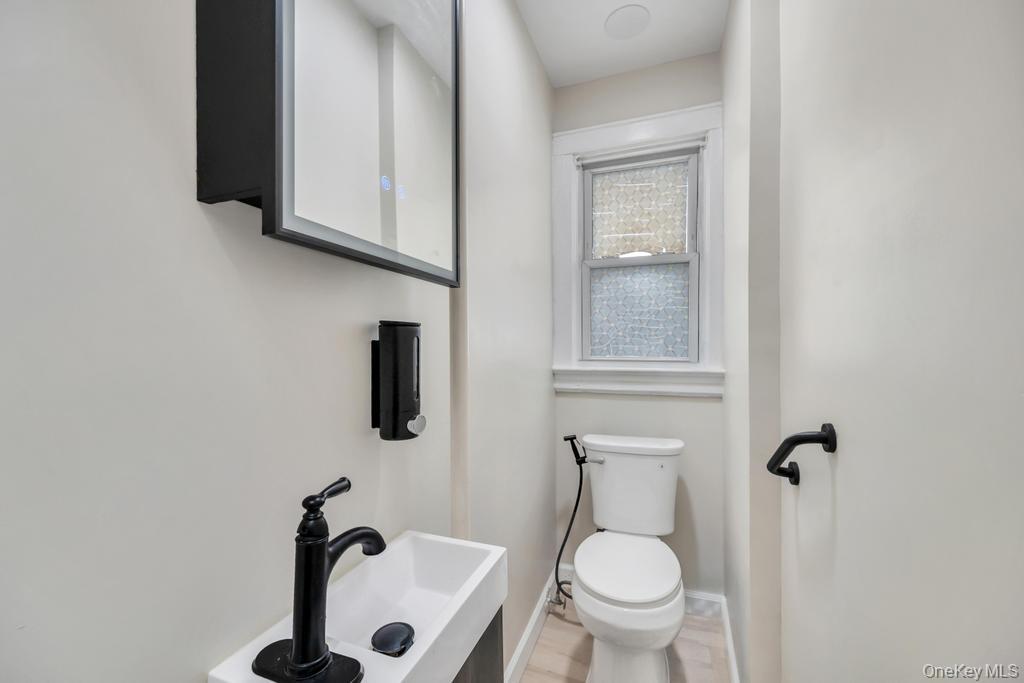 Single Family 232nd Queens, NY 11427, MLS-1013127-21
