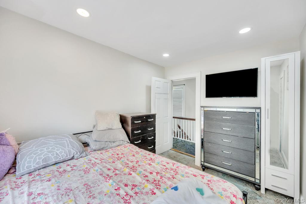 Single Family 232nd Queens, NY 11427, MLS-1013127-26