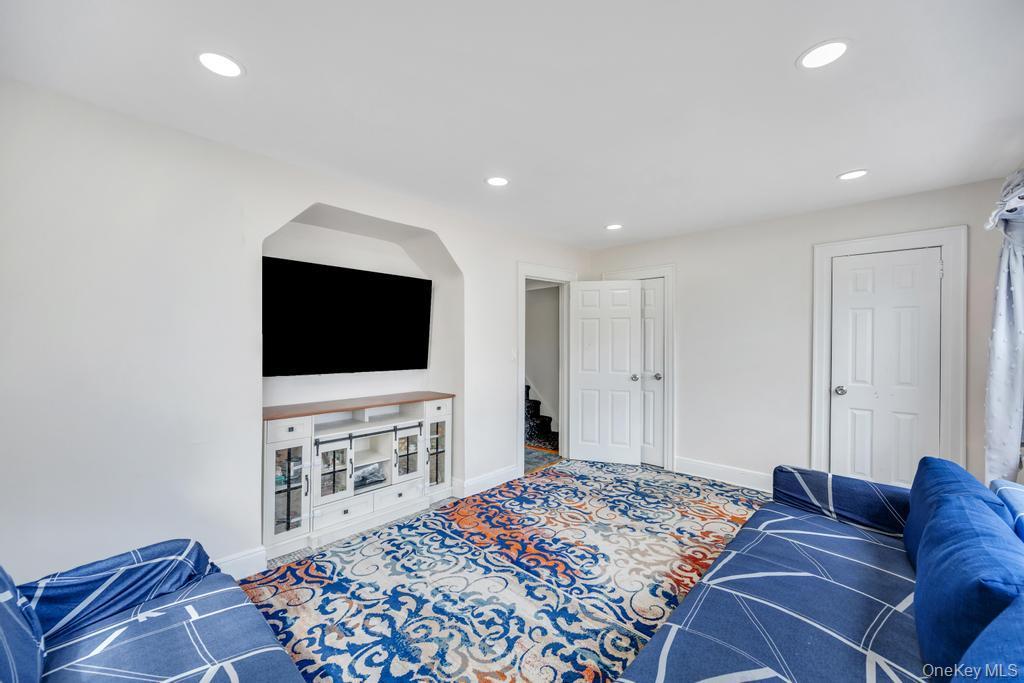 Single Family 232nd Queens, NY 11427, MLS-1013127-28
