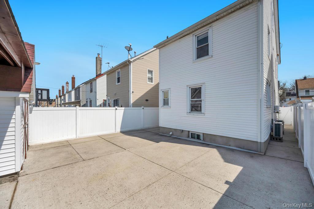 Single Family 232nd Queens, NY 11427, MLS-1013127-5