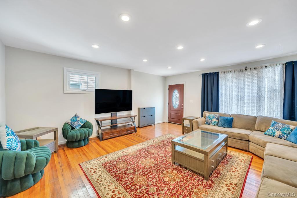 Single Family 232nd Queens, NY 11427, MLS-1013127-9