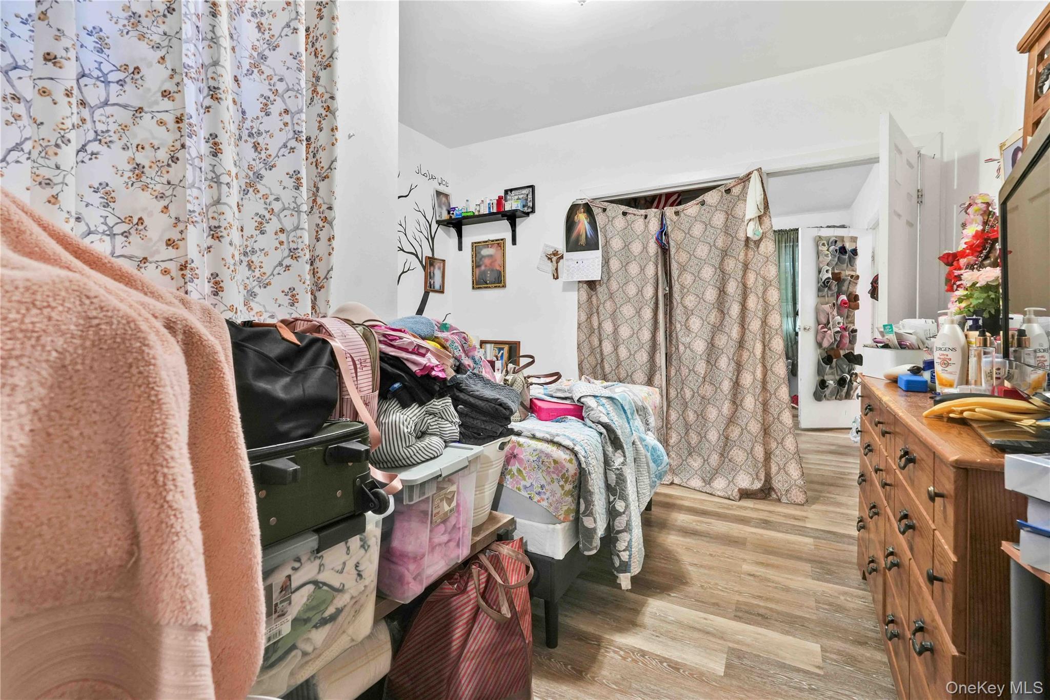 Single Family Hale Brooklyn, NY 11208, MLS-1013148-20