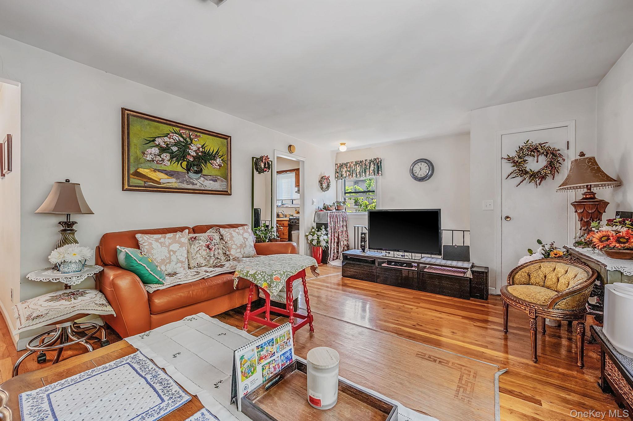 Single Family 27th Avenue  Queens, NY 11354, MLS-1013162-26