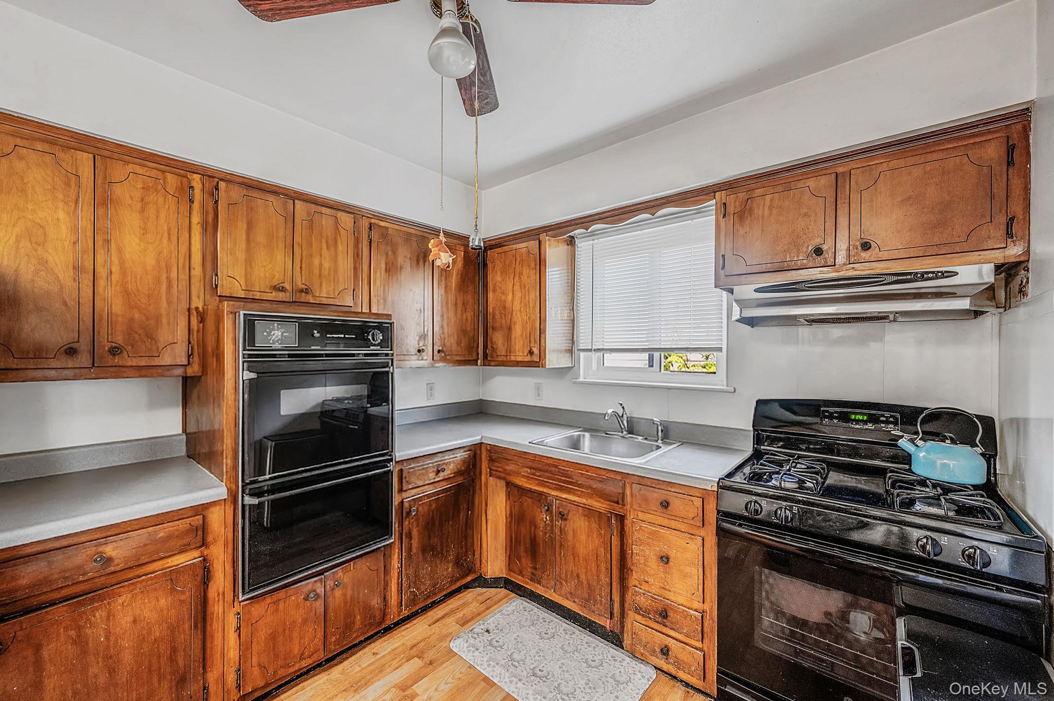 Single Family 27th Avenue  Queens, NY 11354, MLS-1013162-32