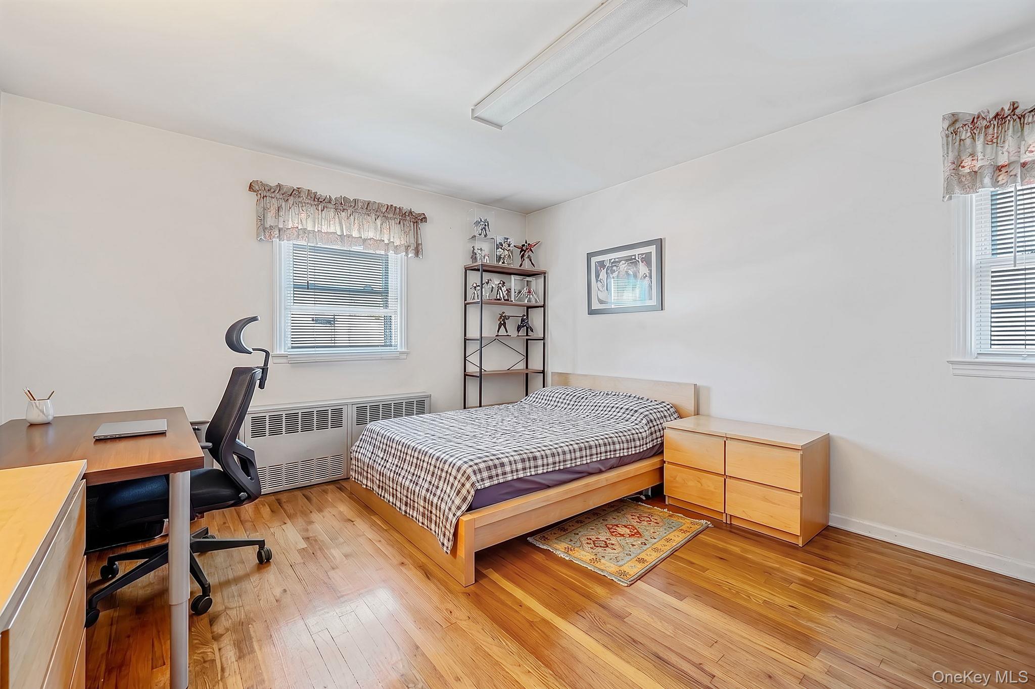 Single Family 27th Avenue  Queens, NY 11354, MLS-1013162-38