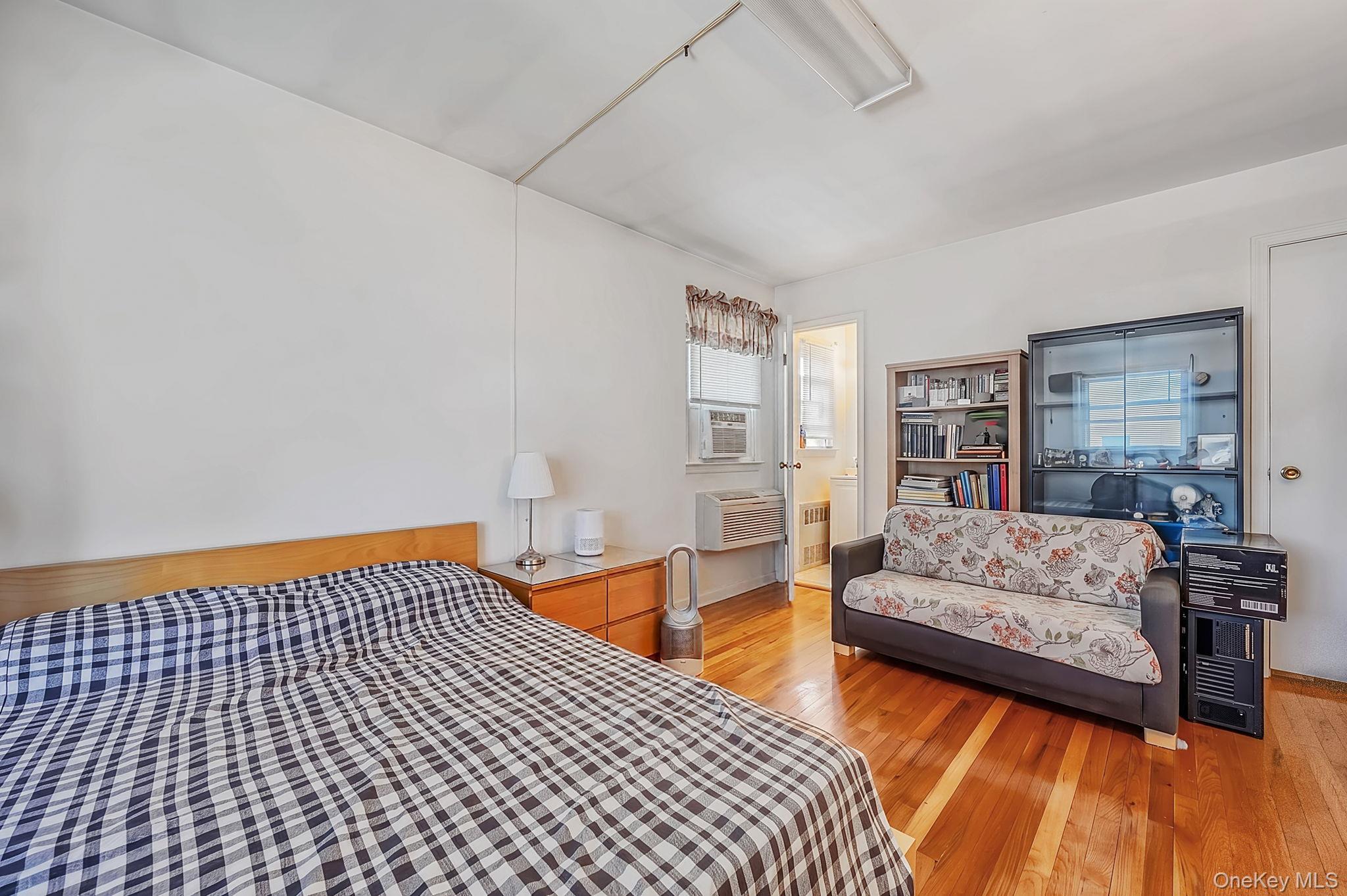 Single Family 27th Avenue  Queens, NY 11354, MLS-1013162-39