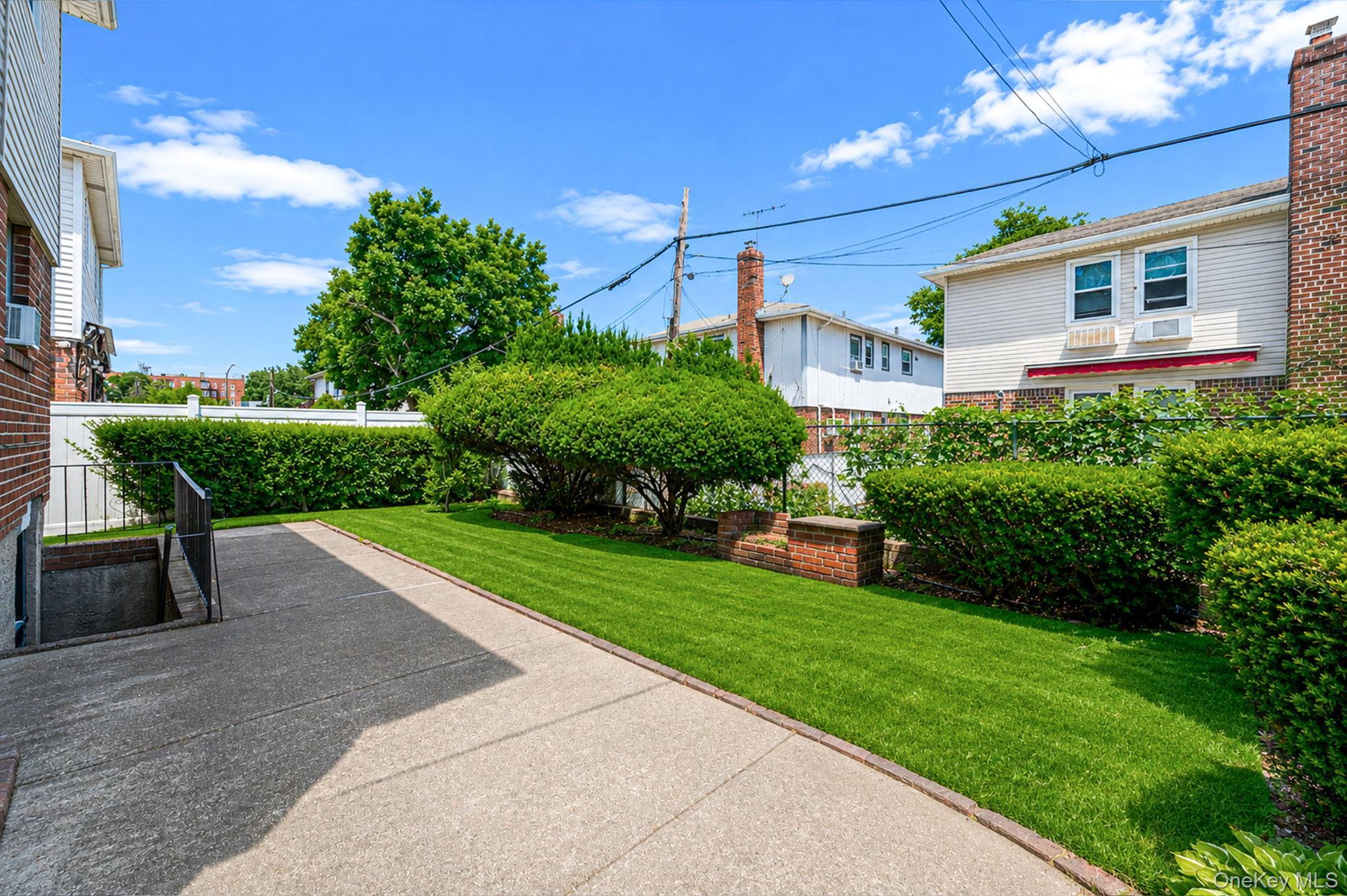 Single Family 27th Avenue  Queens, NY 11354, MLS-1013162-43