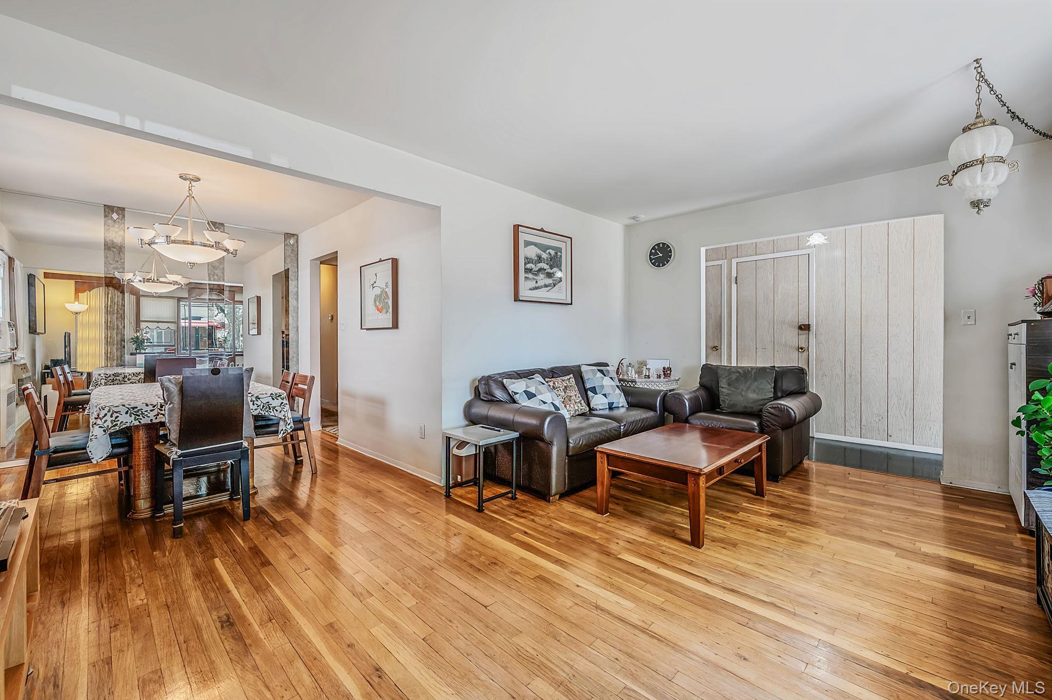 Single Family 27th Avenue  Queens, NY 11354, MLS-1013162-6