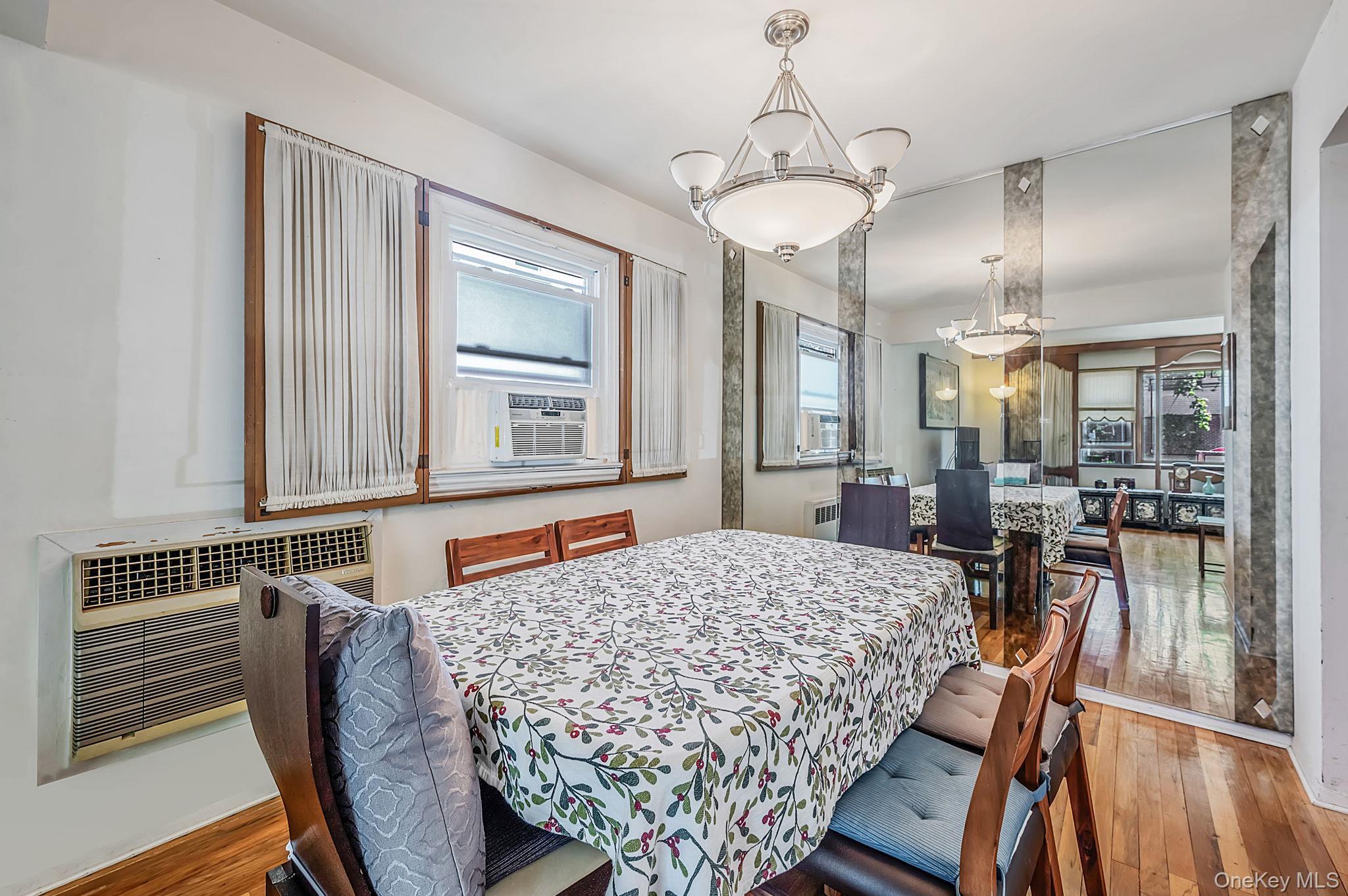 Single Family 27th Avenue  Queens, NY 11354, MLS-1013162-7
